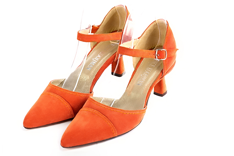 Clementine orange women's open side shoes, with an instep strap. Tapered toe. Medium spool heels. Front view - Florence KOOIJMAN